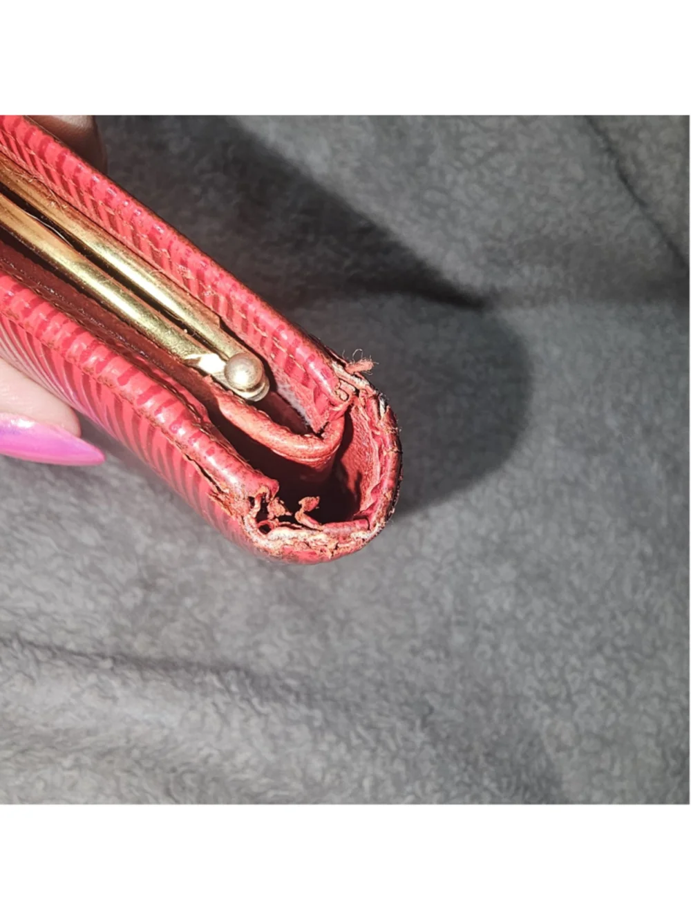 Louis Vuitton Epi Leather Wallet Kisslock Red Gold